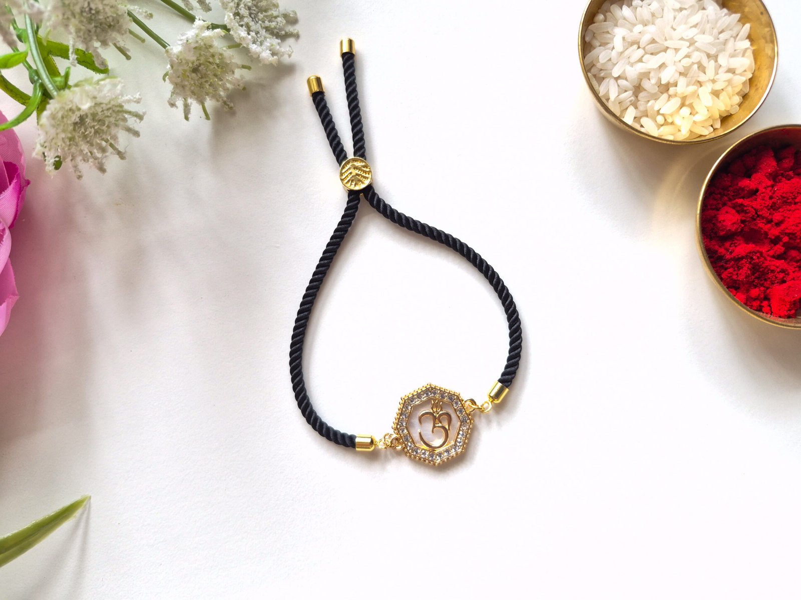Om Pull Bracelet Rakhi - Image 3